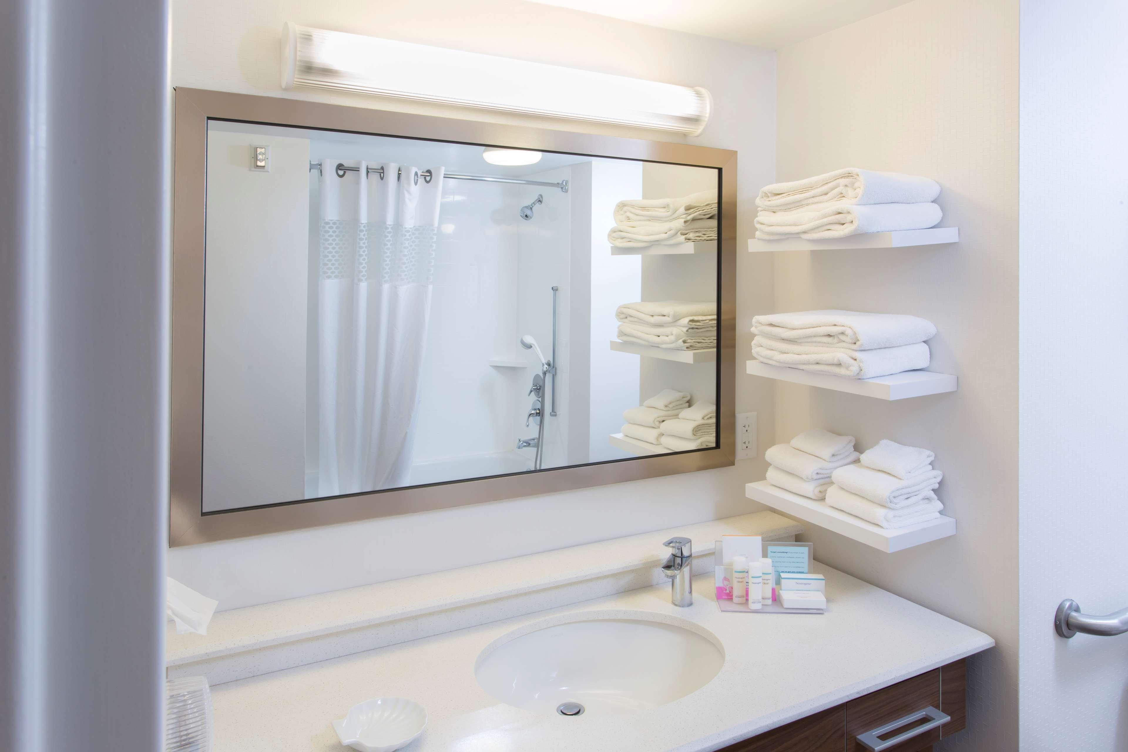 Hampton Inn Трой Екстер'єр фото