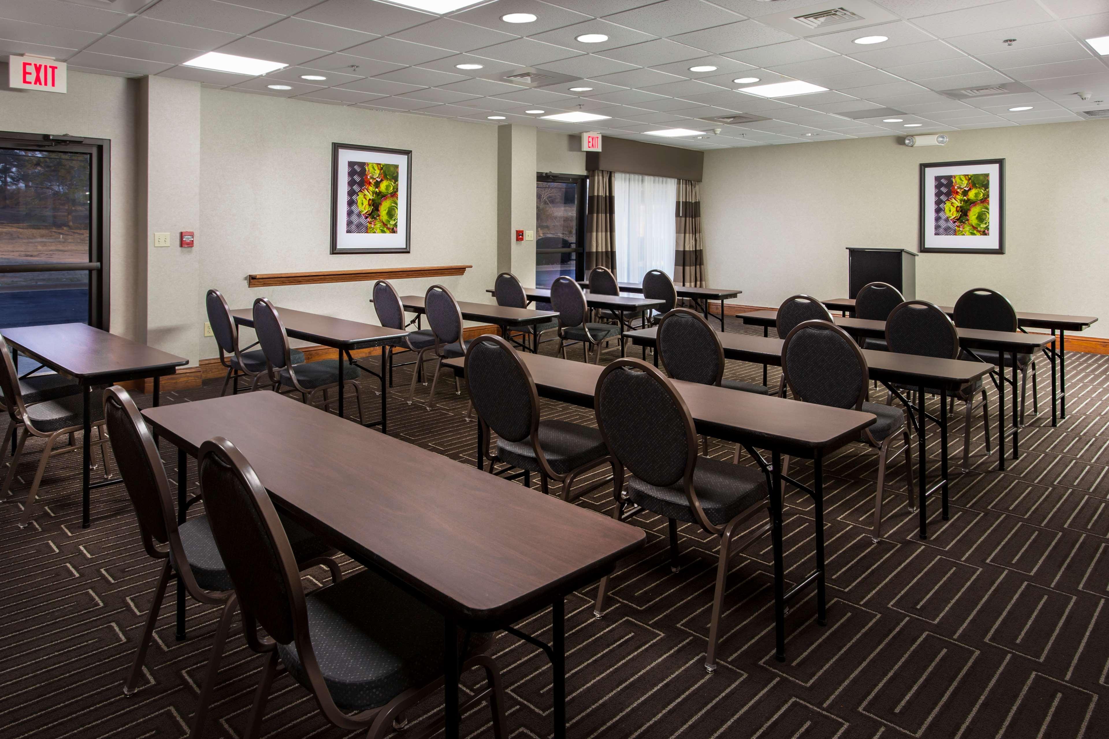 Hampton Inn Трой Екстер'єр фото