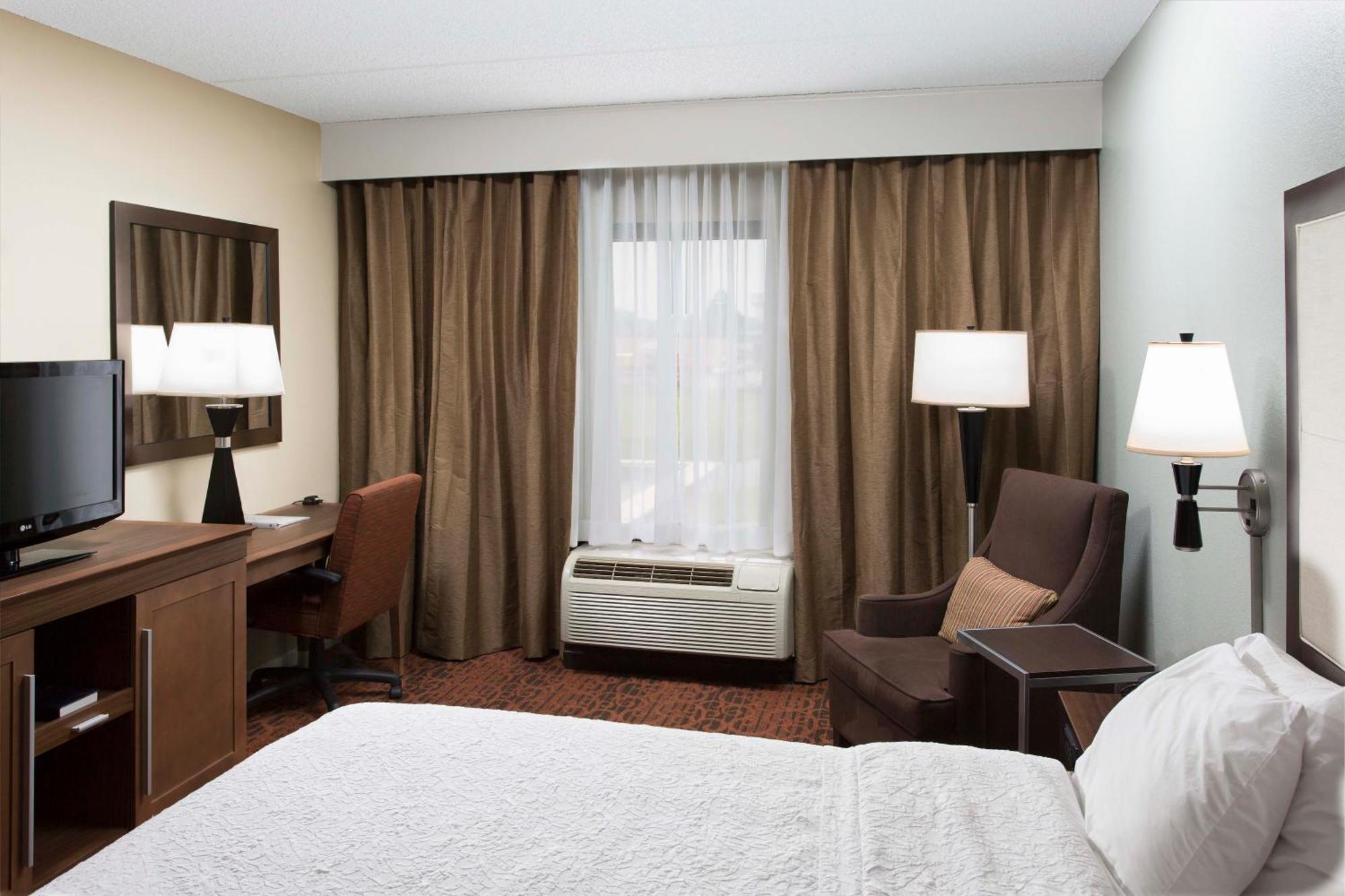 Hampton Inn Трой Екстер'єр фото