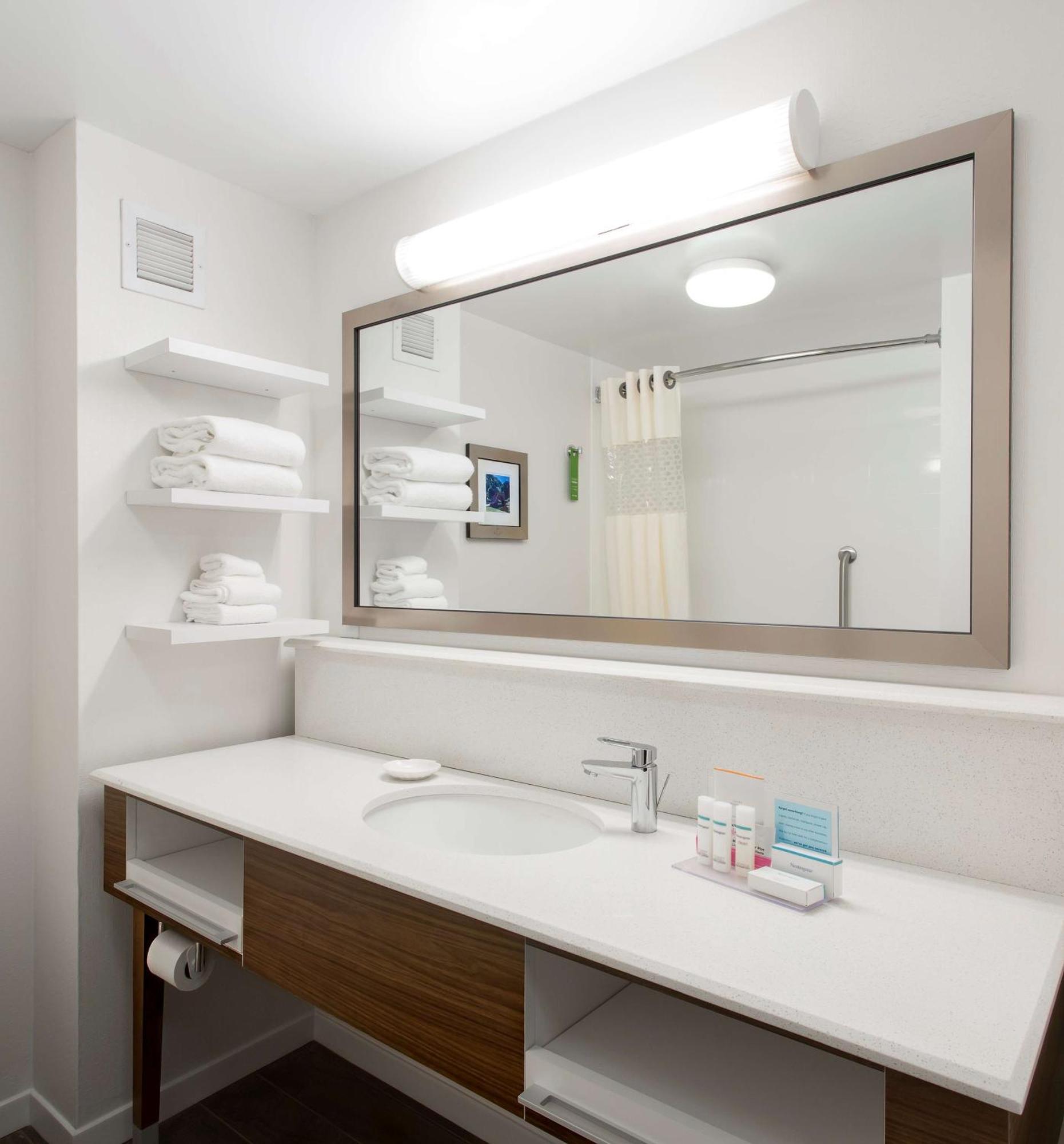 Hampton Inn Трой Екстер'єр фото