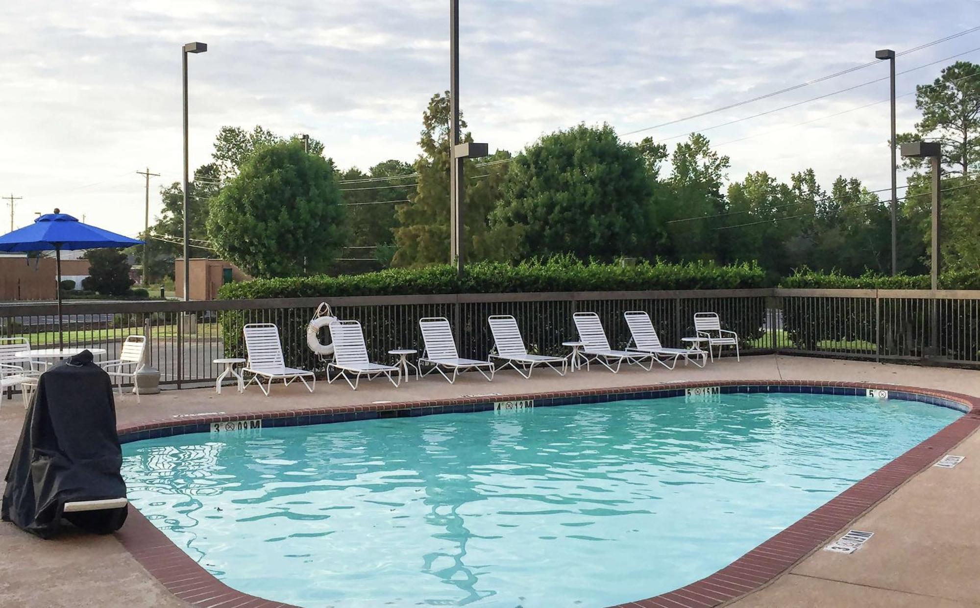 Hampton Inn Трой Екстер'єр фото