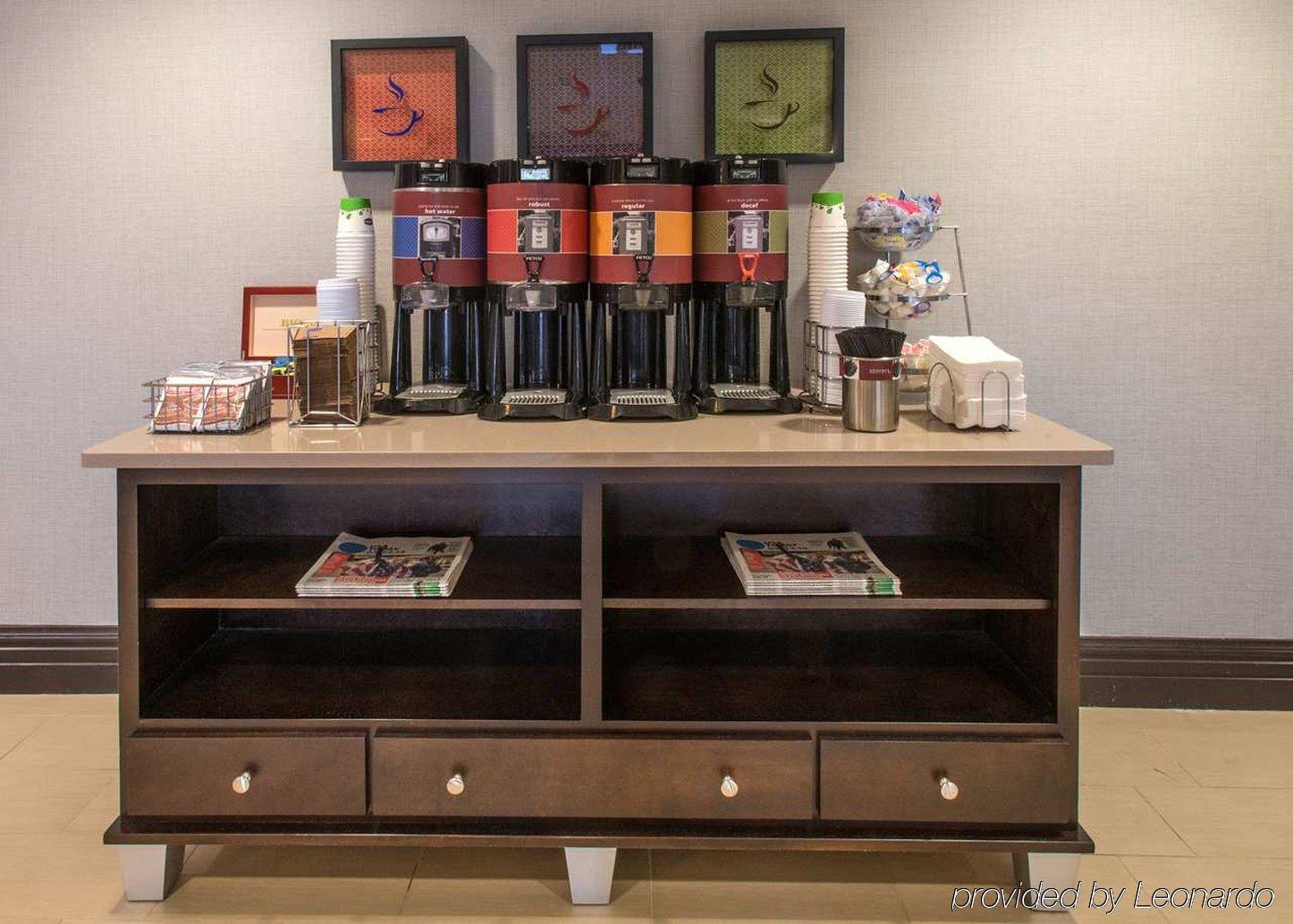 Hampton Inn Трой Екстер'єр фото