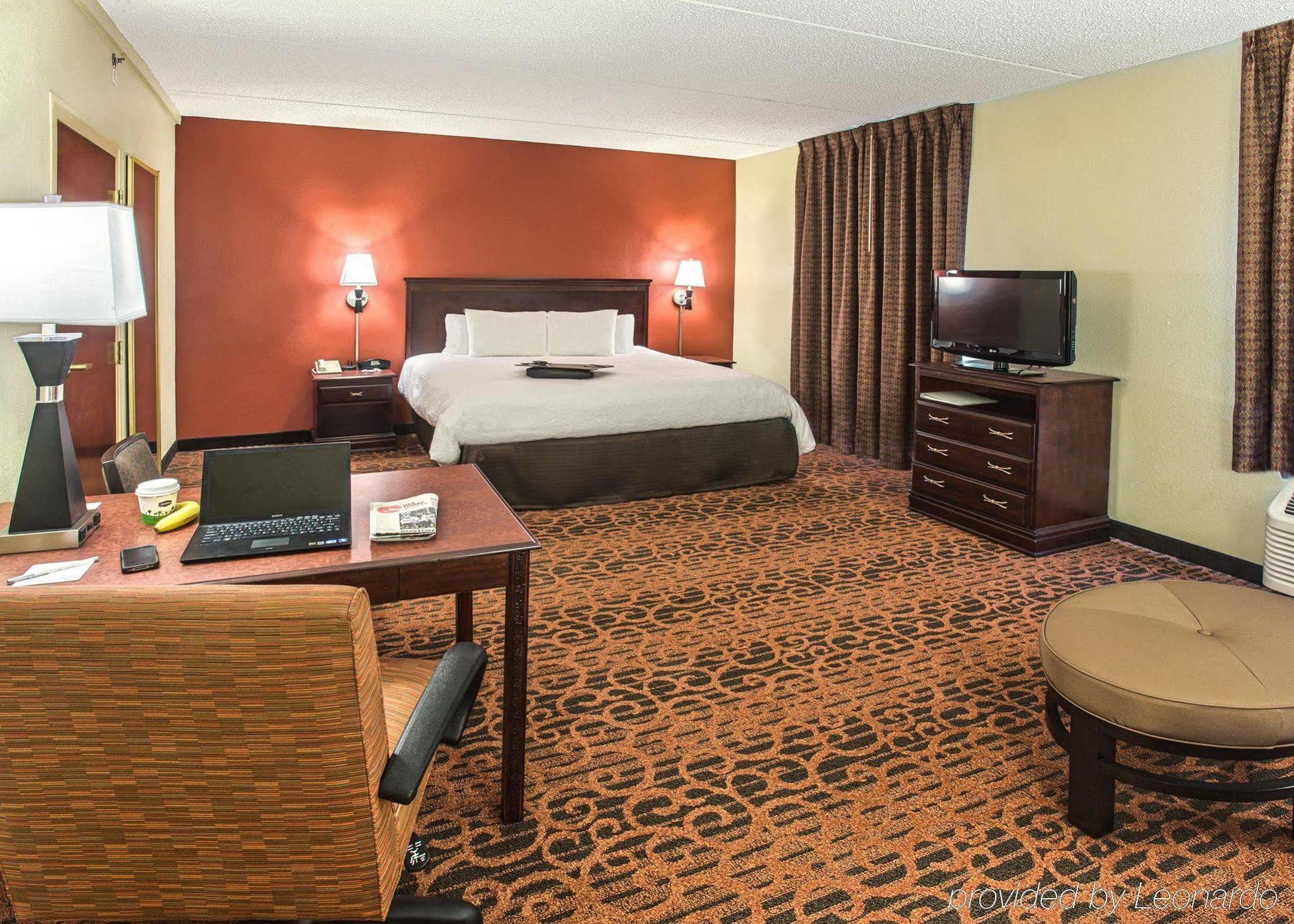 Hampton Inn Трой Екстер'єр фото